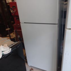 White  GE Refrigerator 
