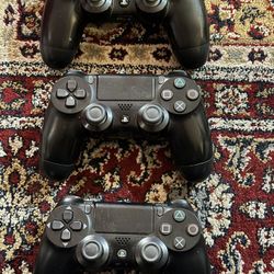 PS4 Controller