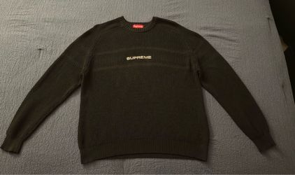 (BRAND 🆕 ‼️😱) Supreme Chest Strip Sweater‼️