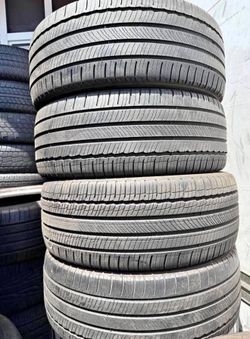 235/45/18 Michelin vendo un set de llantas usadas excelente condiciones de vida las 4 ✅🤩I am selling a set of used tires, all 4 in excellent living c