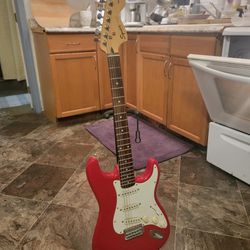 Squier Strat Electric Guitar Affinity Series