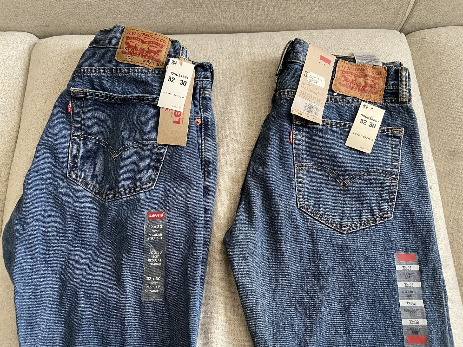 2 Levi’s 505 32x30 Regular Straight Fit Mens Jeans
