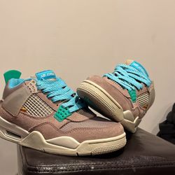 Jordan 4 Retro Union Taupe Haze 