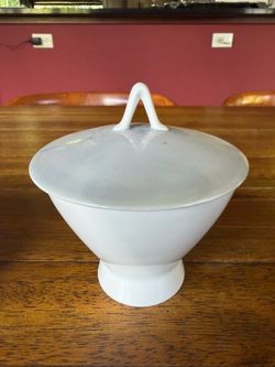 Rosenthal China Raymond Loewy Crystalline Blue sugar bowl with lid