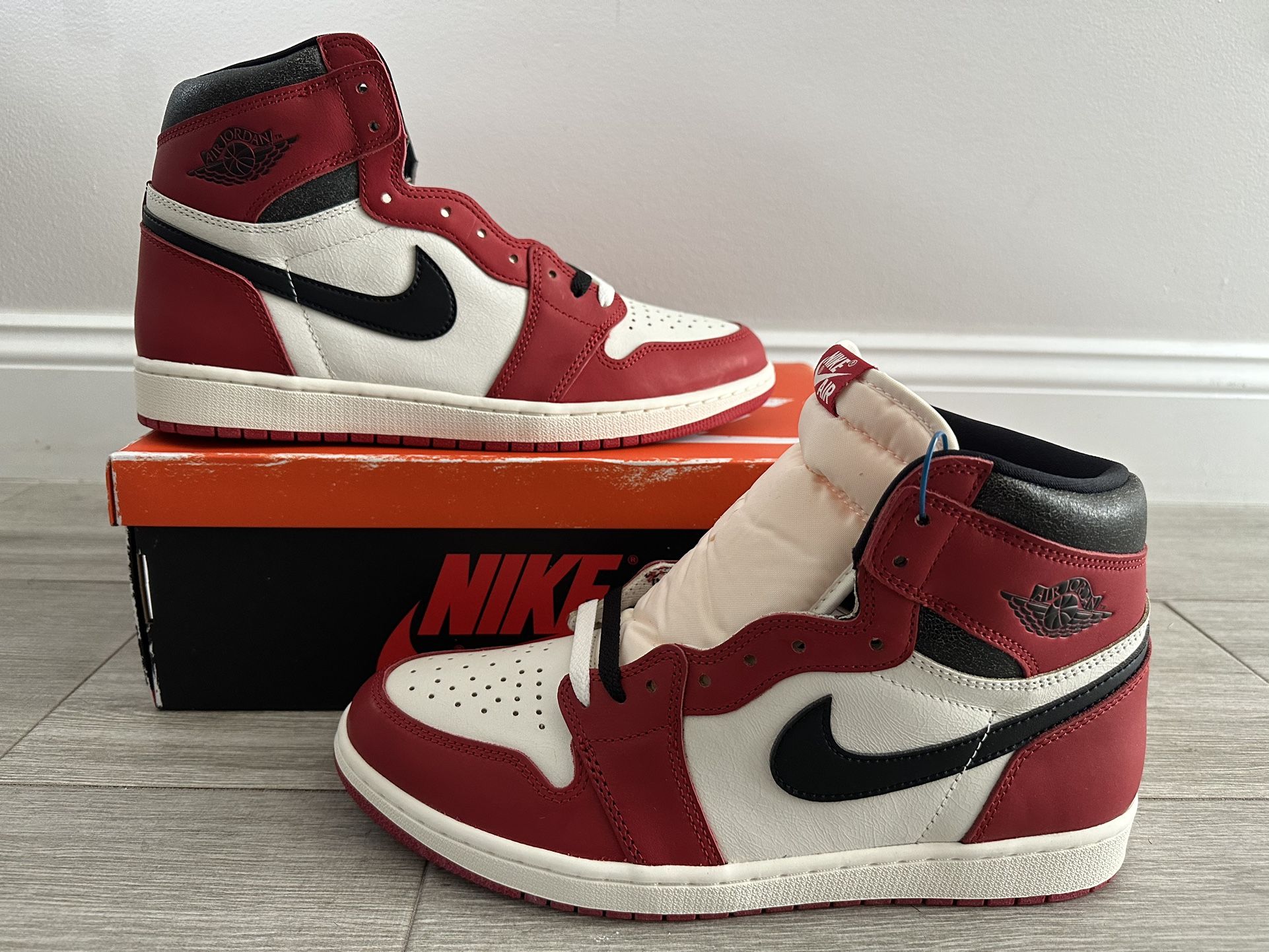 Air Jordan Retro High OG Chicago Lost Found DZ5485 612 Varsity