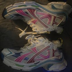 balenciaga runners