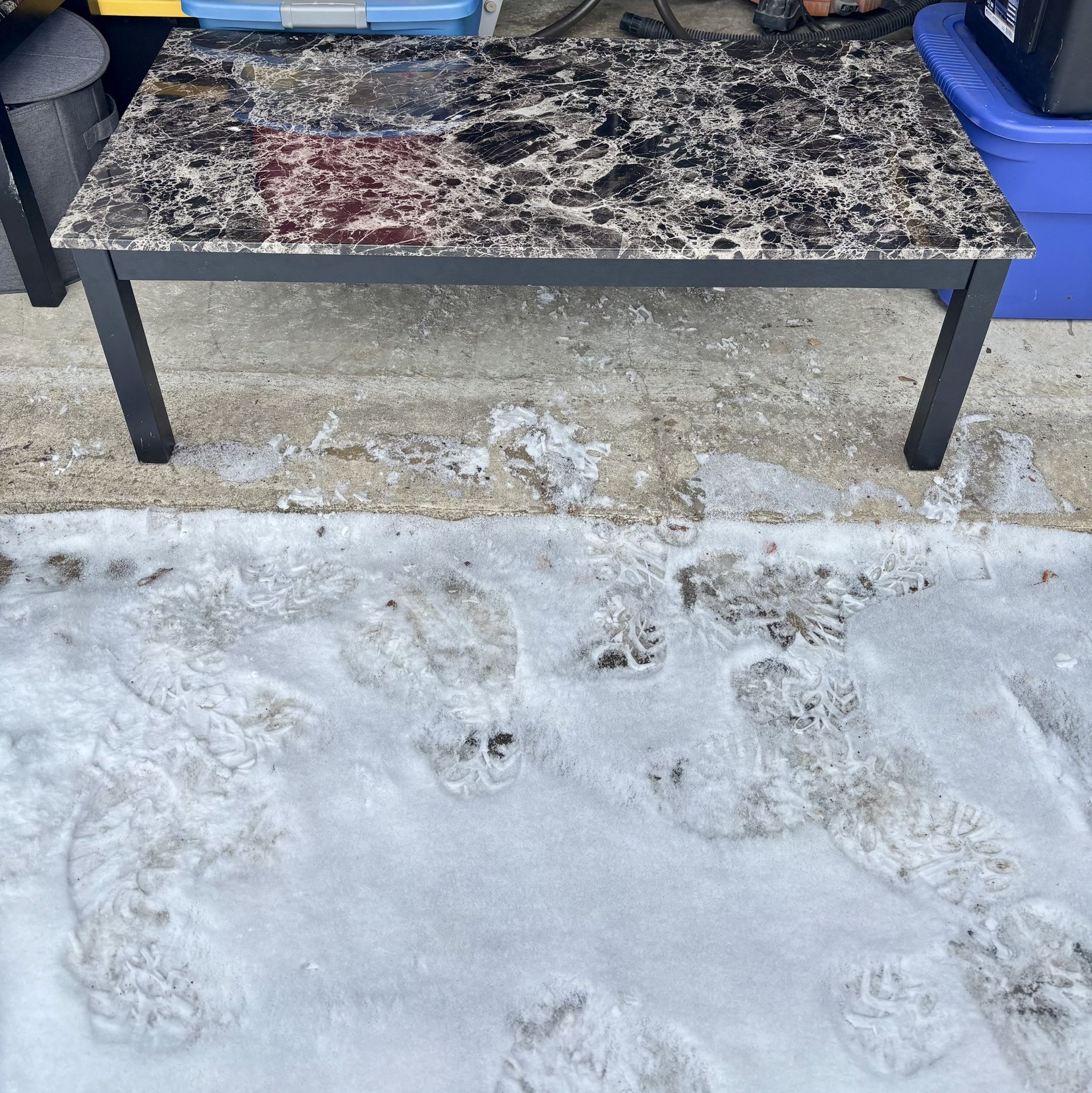 coffee table with end tables