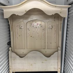 Beautiful Full Bed White Pine Hand Painted Designer Bed