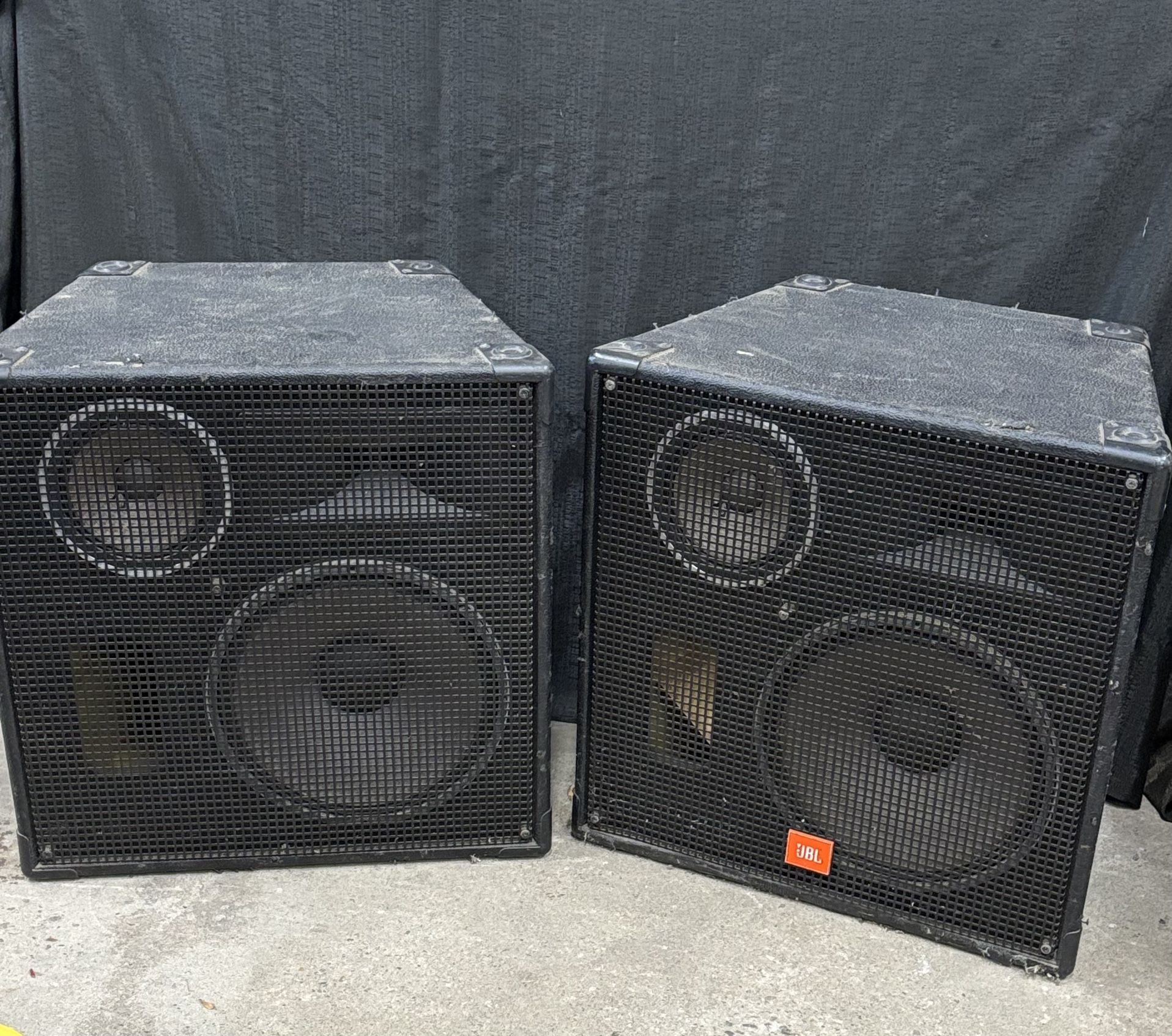 JBL MR835 3-Way Passive PA Speakers – Used, Great Condition