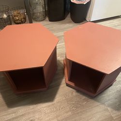 Night Stands/Side Tables