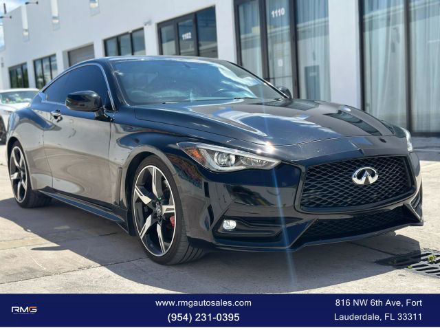 2017 INFINITI Q60