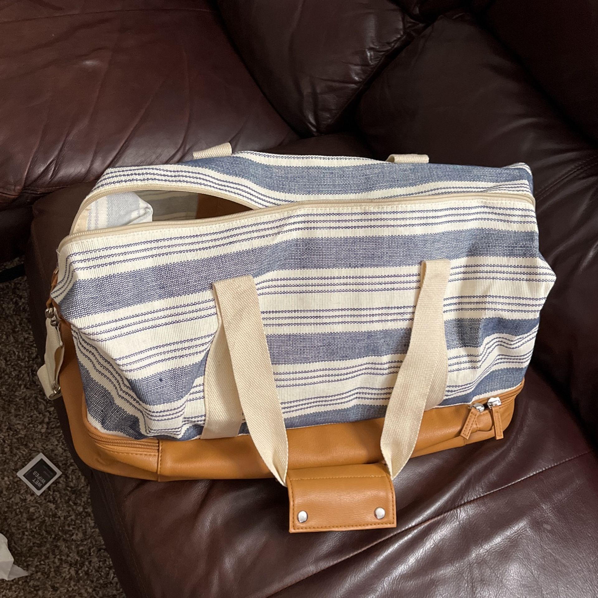 Woman’s Duffel Bag