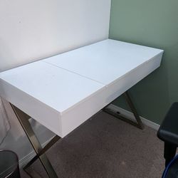 White Vanity Desk