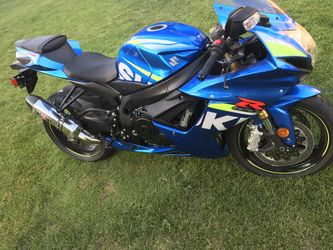 2015 Suzuki GSXR 750 105 mil REBUILT TITLE