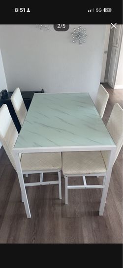 Dinning room table set  4(chairs)