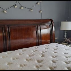 King Size Solid Wood Ashley Furniture Bed With 2 Large Drawers With Sealy Posturepedic Pillow Top MATTRESS! Removed Cover To Show The MATTRESS.  
