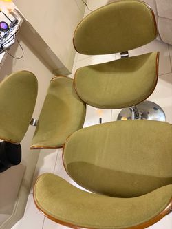 3 set of barstools