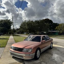 1996 Lexus LS400