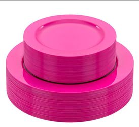 Hot pink plastic plates (60 pack)