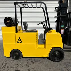 8K Propane Forklift 