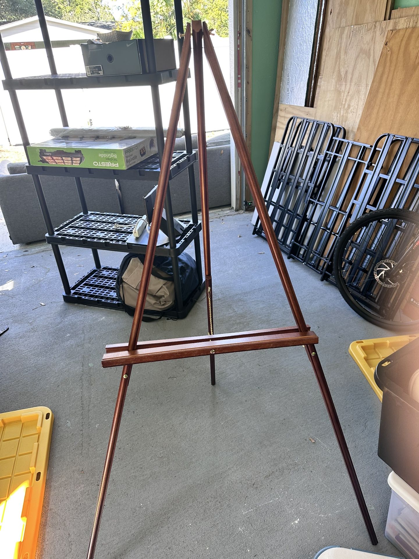 Cute chic Wooden easel