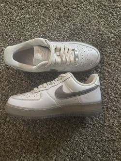Air Force Premium Nike Size 7.5 Men’s 