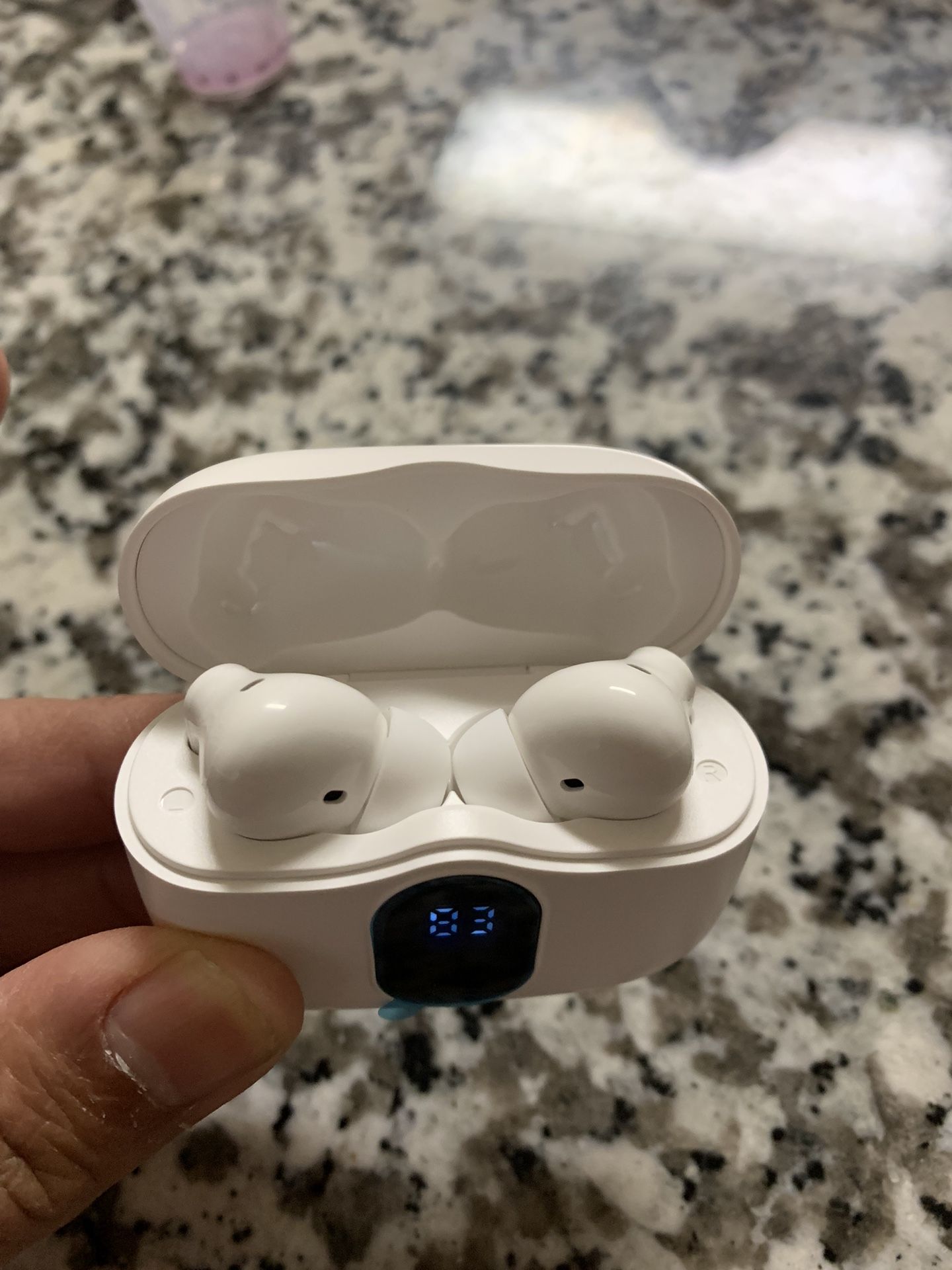 Wireless bluetooth Earphones With Charging Case