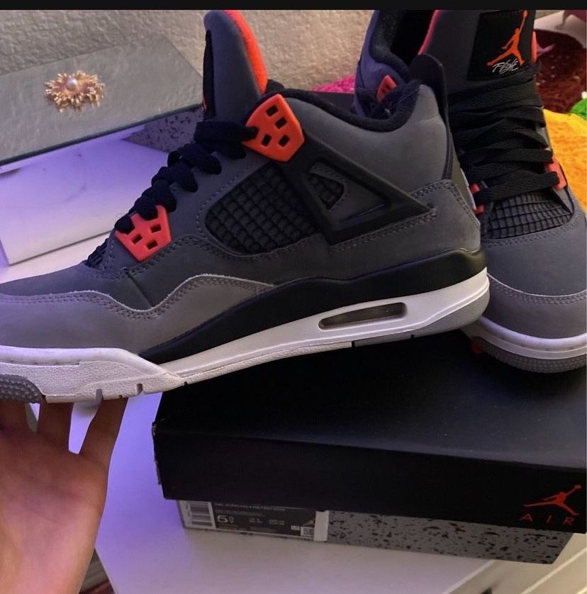 Jordan’s 4s Infrared