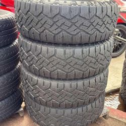 275 65 18 GoodYear Wrangler Set of 4 Used In Premium Condition