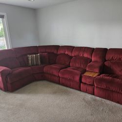 Sectional Couch w/3 Recliners 