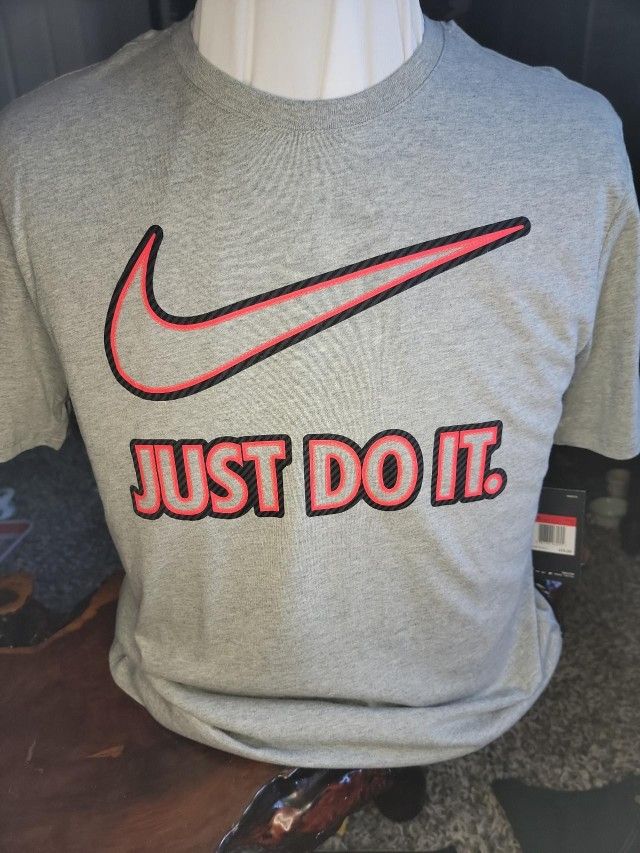 Men's Nike Shirt