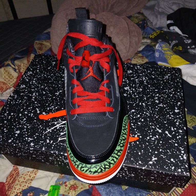 Jordan's SPIKE LEE .BRAND NEW STILL IN THE BOX