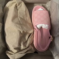 Gucci Angelina GG Supreme Platform Sandals in Pink