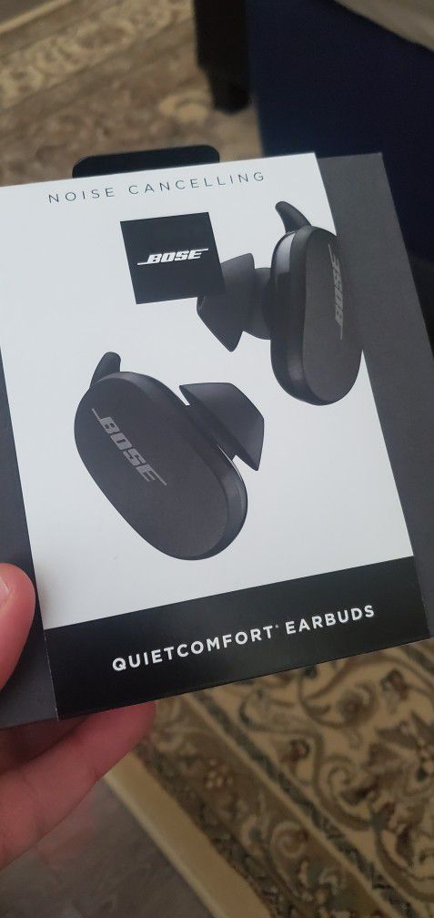 Brand New Factory Sealed Bose Noise Cancelling QuietComfort Ear Buds