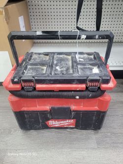 Milwaukee M18 FUEL PACKOUT 2.5 Gallon Wet/Dry Vacuum (Model 0970-20)