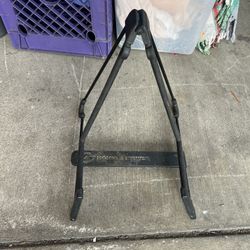 Guitar stand