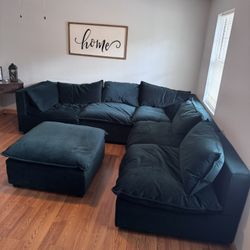 Modular/sectional With Storage Ottoman 