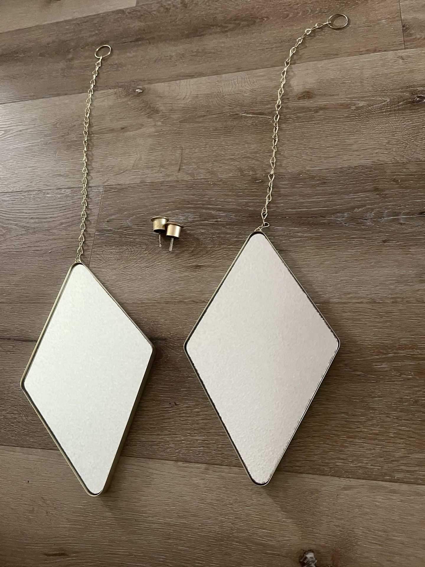 2 Decorative Wall Mirrors