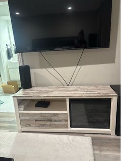 Bedroom set from Ashley’s