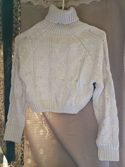 A New Sexy Creme Color Short Sweater w/ Long Sleeves