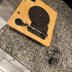 Record Player 