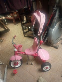 Radio flyer trycle