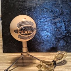"Slightly Used" Snowball Ice USB Mic Plug & Play Ready For Podcasting & Gamming