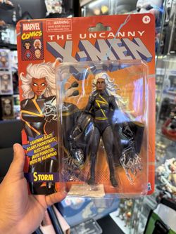 Marvel Legends Uncanny X-Men Retro Storm