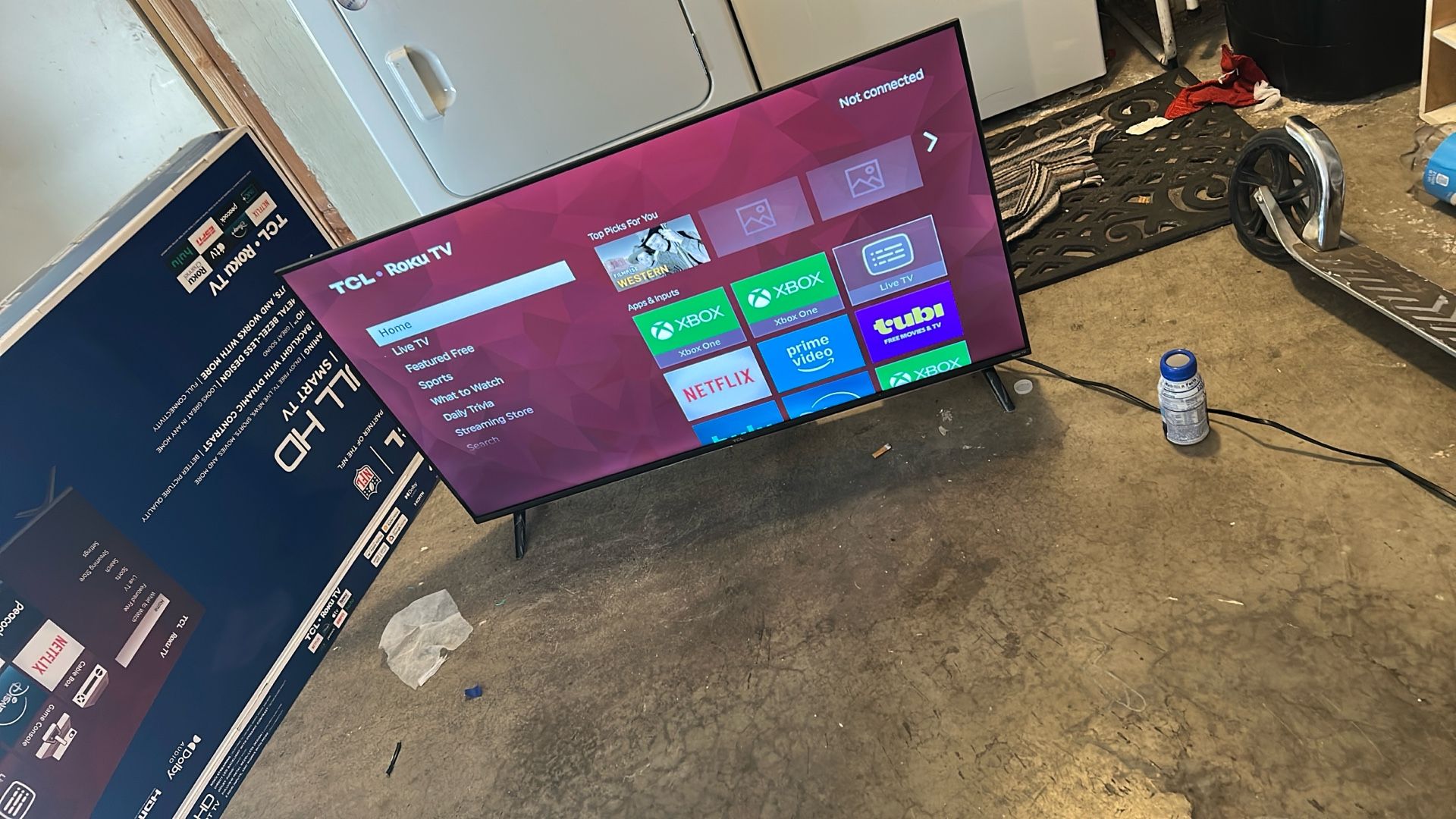 43in TCL Roku Tv