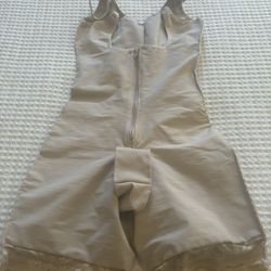 Size Small New Faja