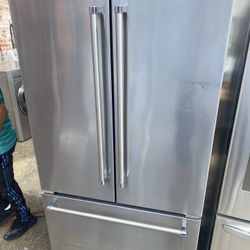 Kitchen Aid French Doors Stainless Steel Refrigerator Counter Depth 