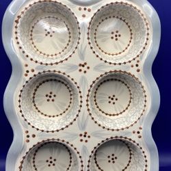 VTG Temptations Old World Pattern Cupcake Muffin or Small or Bite Size Treats Stoneware w/Iron Rack 