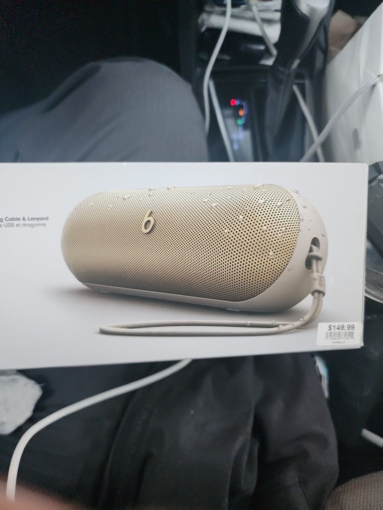 BEATS PILL ,CHAMPAGNE GOLD-USA MW463LL/A