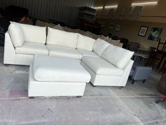 Fabric sectionals L with ottoman 🦾
